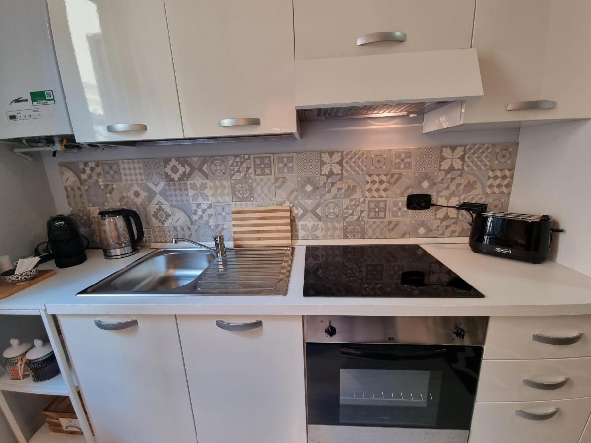 Apartments Via Roma Роверето Екстериор снимка